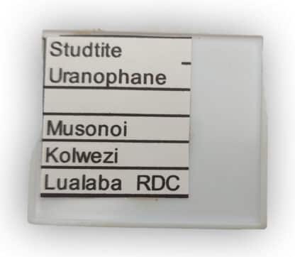 Studtite et Uranophane, Musonoi, Kolwezi, Katanga, Congo (RDC).