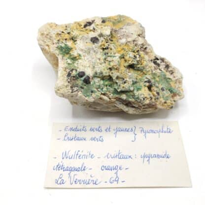 Pyromorphite & Wulfénite, La Verrière, Les Ardillats, Rhône.