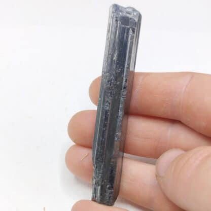 Stibine, mine d'Ichinokawa, Japon.