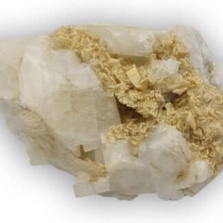 Datolite, Adulaire et Calcite, Piz Vallatscha, Grisons, Suisse.