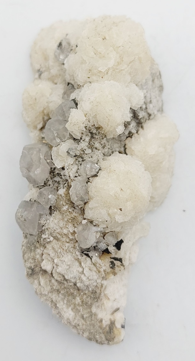 Dolomite et Calcite, Obergesteln (Obergoms), Valais, Suisse.