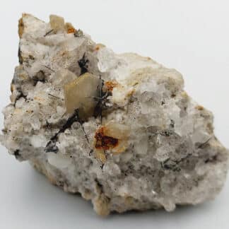 Rutile, Quartz et Calcite, Lukmanierschlucht, Grisons, Suisse.