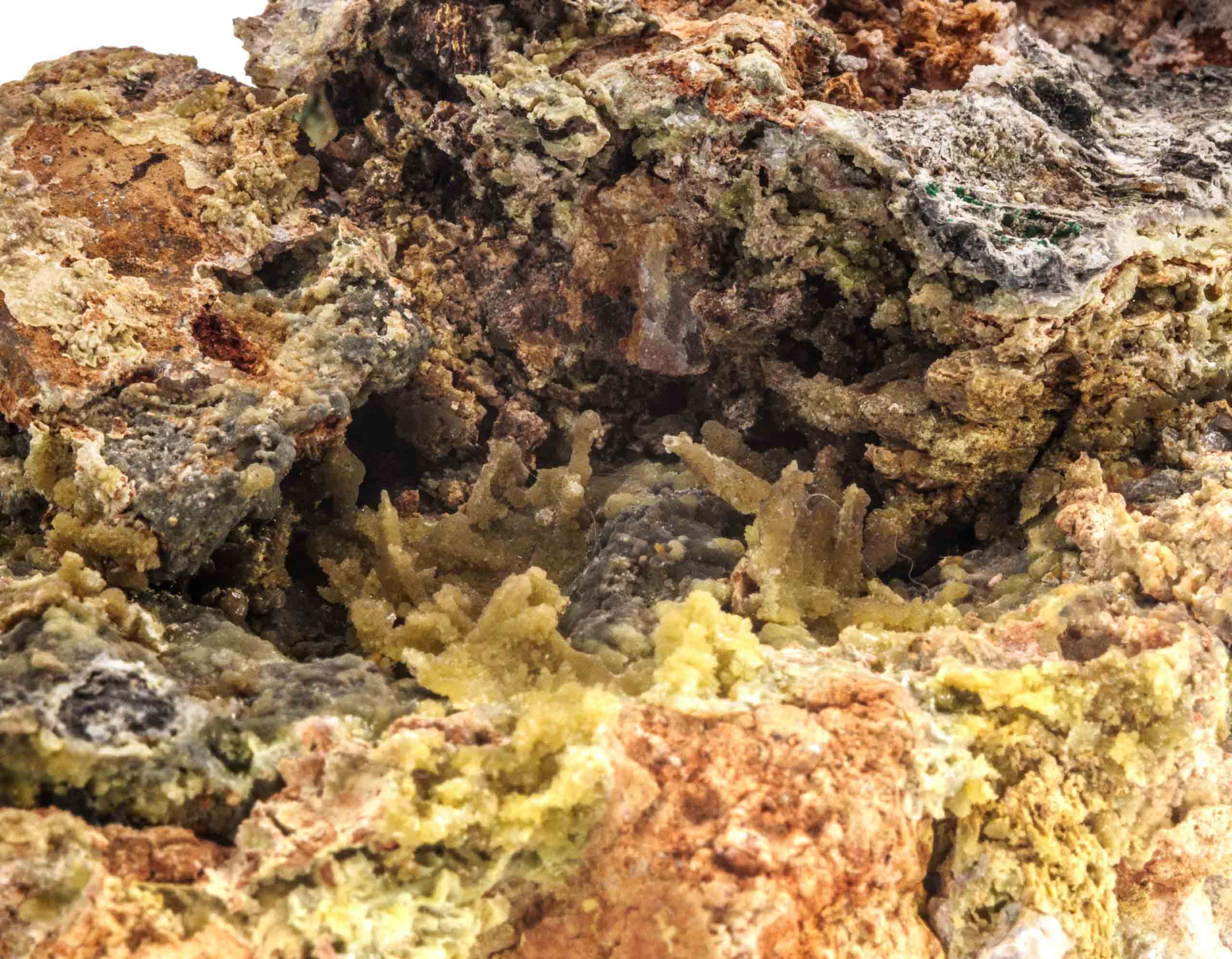 Pyromorphite ps. Cérusite, Cérusite et Galène, Sainte-Lucie, Saint-Léger-de-Peyre, Lozère.