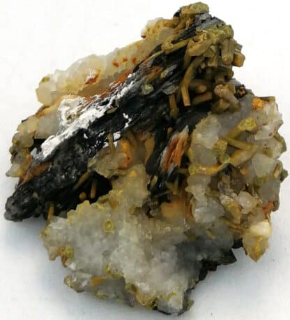 Pyromorphite, baryte, Les Farges, Ussel, Corrèze, Limousin.