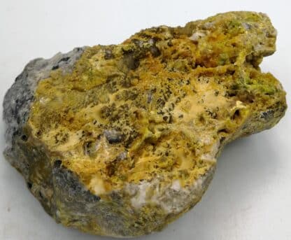 Pyromorphite, mine des Farges, Ussel, Corrèze.