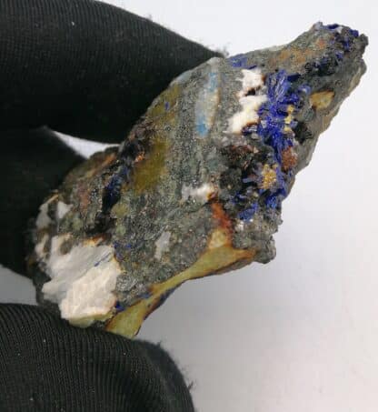 Azurite, tétraédrite, chalcopyrite, le Mas Dieu, Gard.