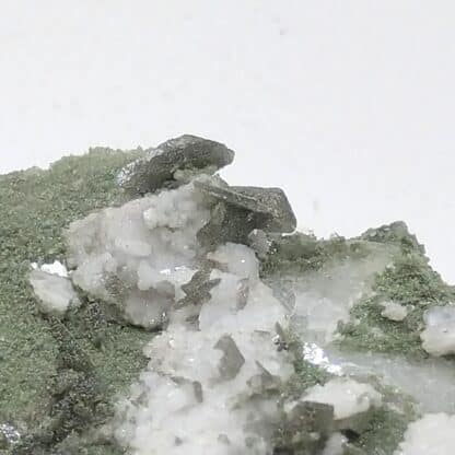 Apatite, Stilbite & Titanite, Piz Miez, Grisons, Suisse.