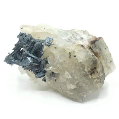 Stibine sur Quartz, Mine de Ty Gardien, Quimper, Finistère.