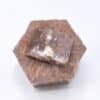 Aragonite rouge macle, Molina de Aragón, Espagne.