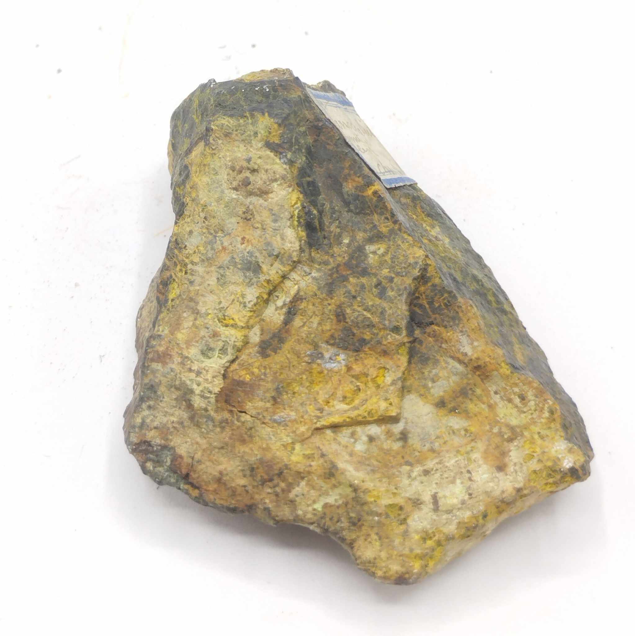 Liebigite & Zippéite, Joachimsthal (Jachimov), Tchéquie.