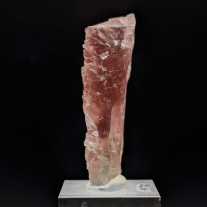 Fluorite rose, Les Courtes, Mont Blanc, Haute-Savoie.