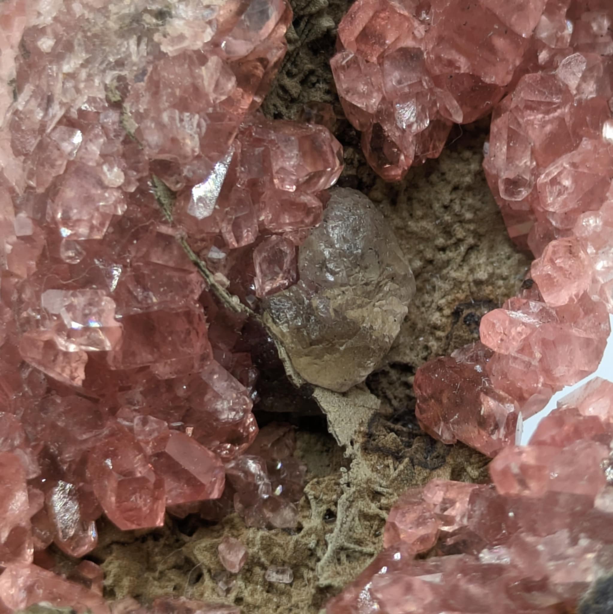Rhodochrosite, Santa Eulalia, Mexique.