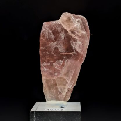 Fluorite rose, Les Courtes, Mont Blanc, Haute-Savoie.