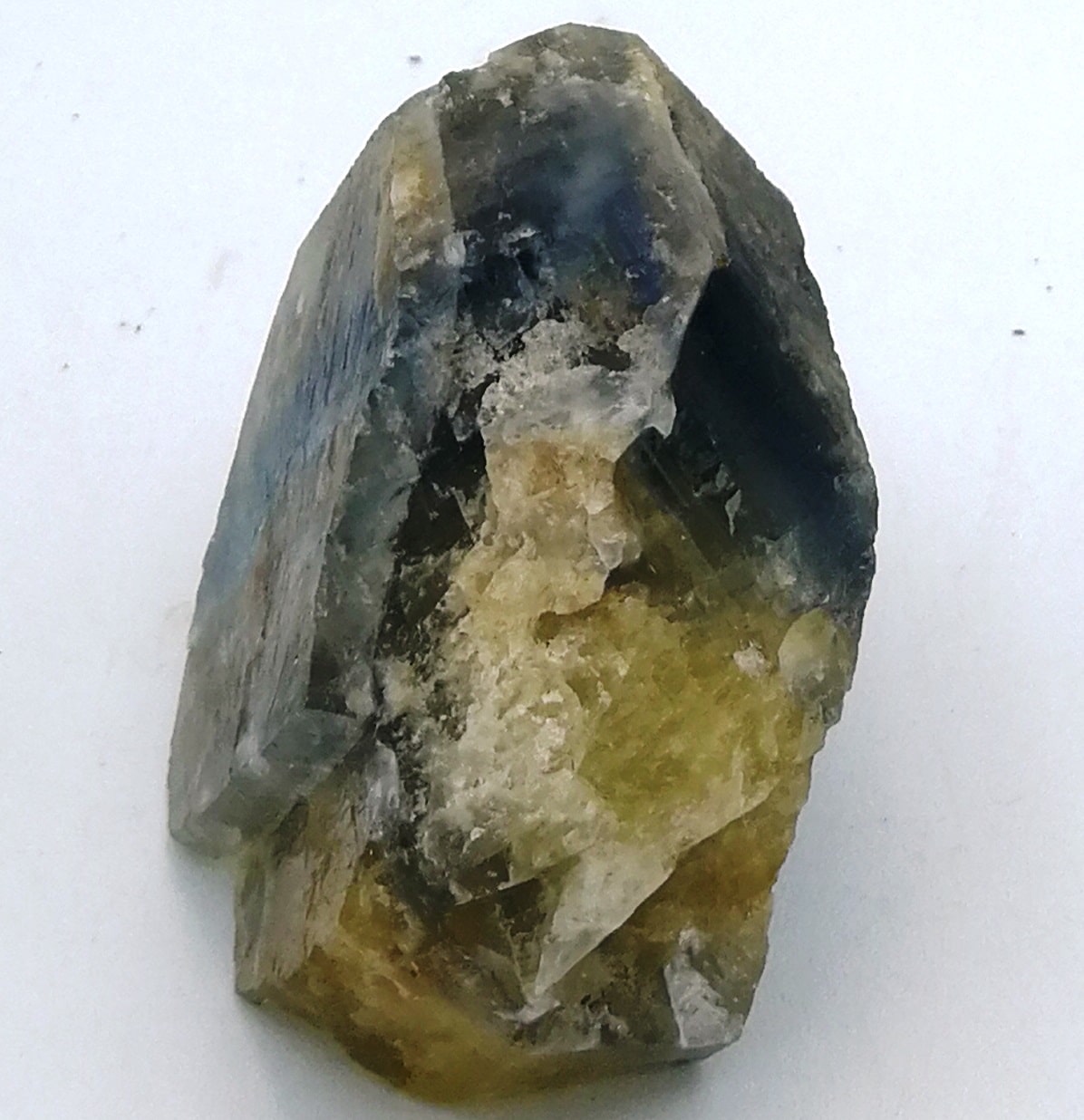 Fluorite de clivage, Maxonchamp, Vosges.