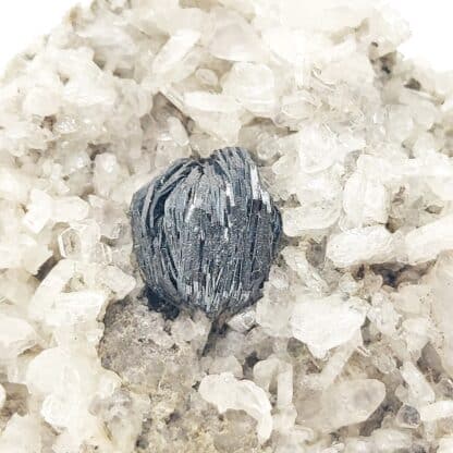 Hématite sur Calcite, Le Plan du Lac, Saint-Christophe-en-Oisans, Isère.