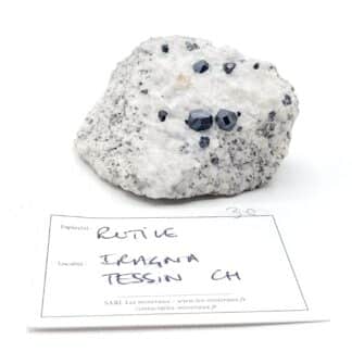 Rutile, Iragna, Tessin, Suisse.
