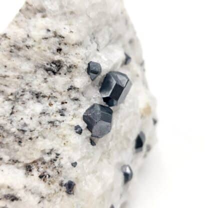 Rutile, Iragna, Tessin, Suisse.