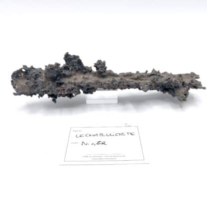 Léchatelierite (fulgurite) provenant du Niger.