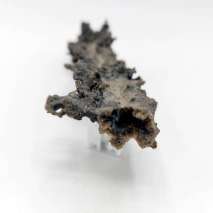 Léchatelierite (fulgurite) provenant du Niger.