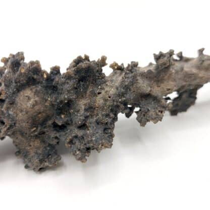 Léchatelierite (fulgurite) provenant du Niger.