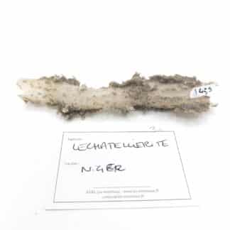 Léchatelierite (fulgurite) en provenance du Niger.
