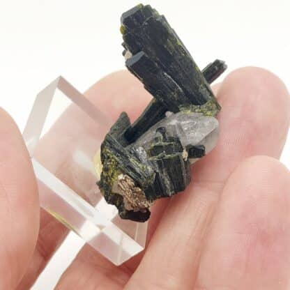 Epidote et Quartz, région d'Ica au Pérou.