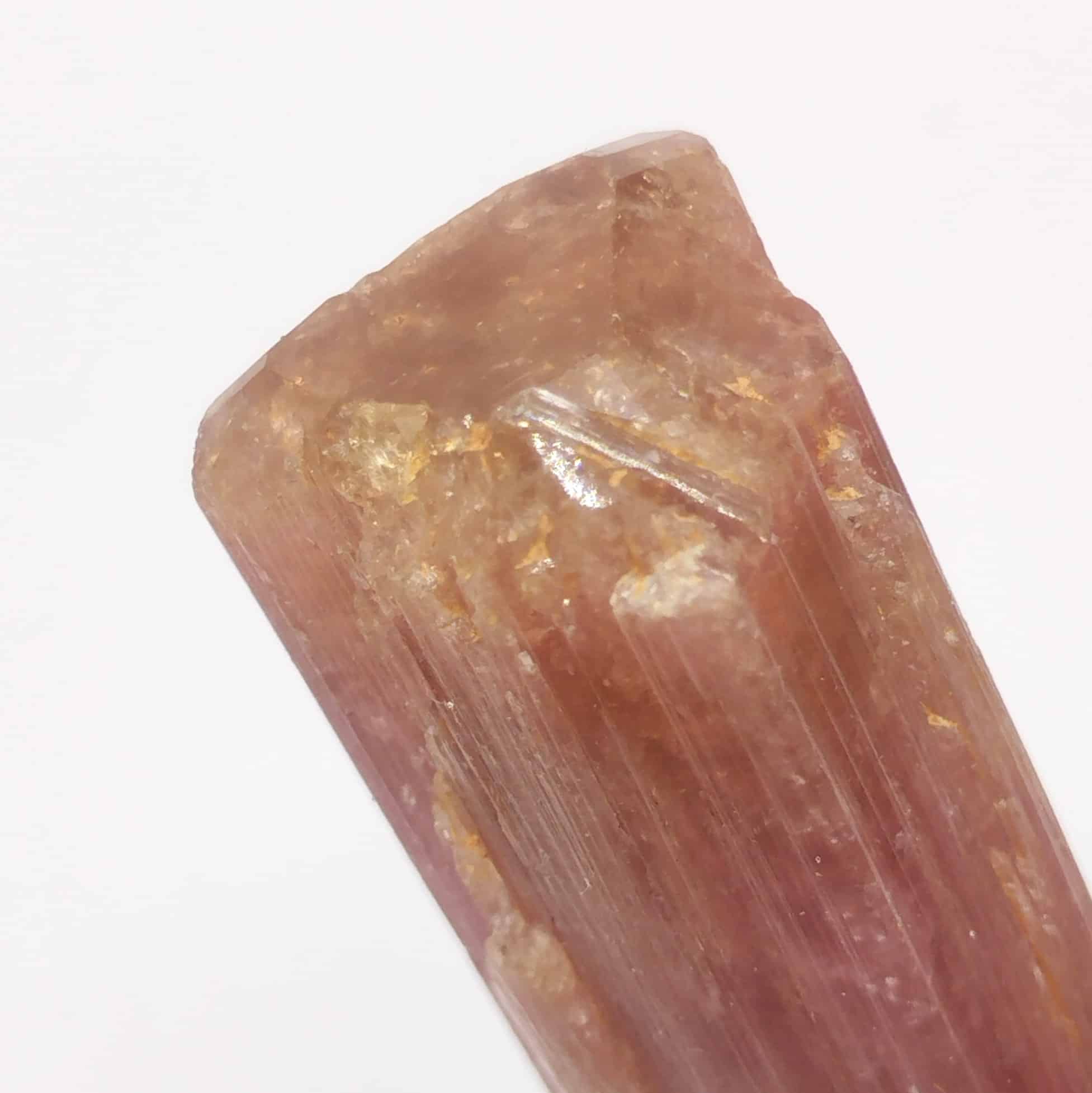 Tourmaline Elbaïte, Morro Redondo, Minas Gerais, Brésil.