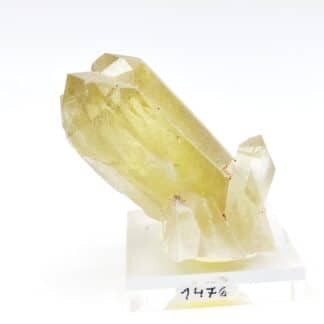 Quartz citrine, Gisement d'Olkhovka, Krasnovishersky, kraï de Perm, Russie.