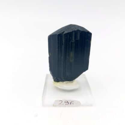 Tourmaline Schorl, Teófilo Otoni, Minas Gerais, Brésil.