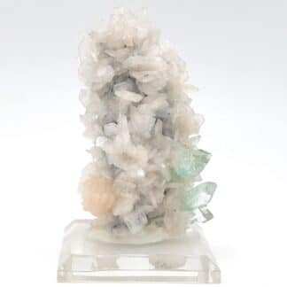Fluorapophyllite, Stilbite, district de Pune, division de Pune, Maharashtra, Inde.