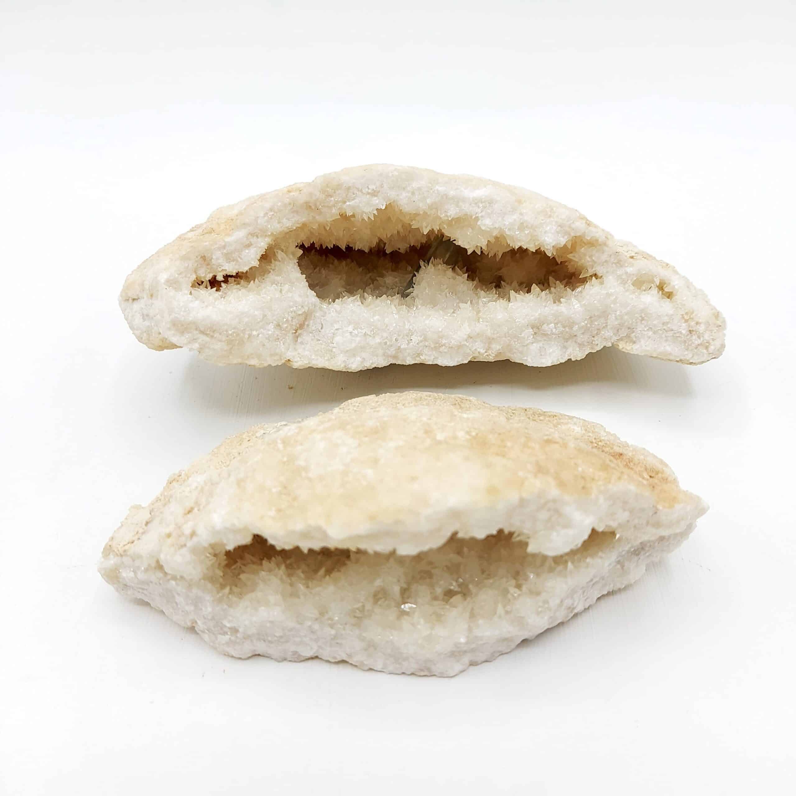 Célestine bleue dans géode de Célestine blanche, Tunisie.