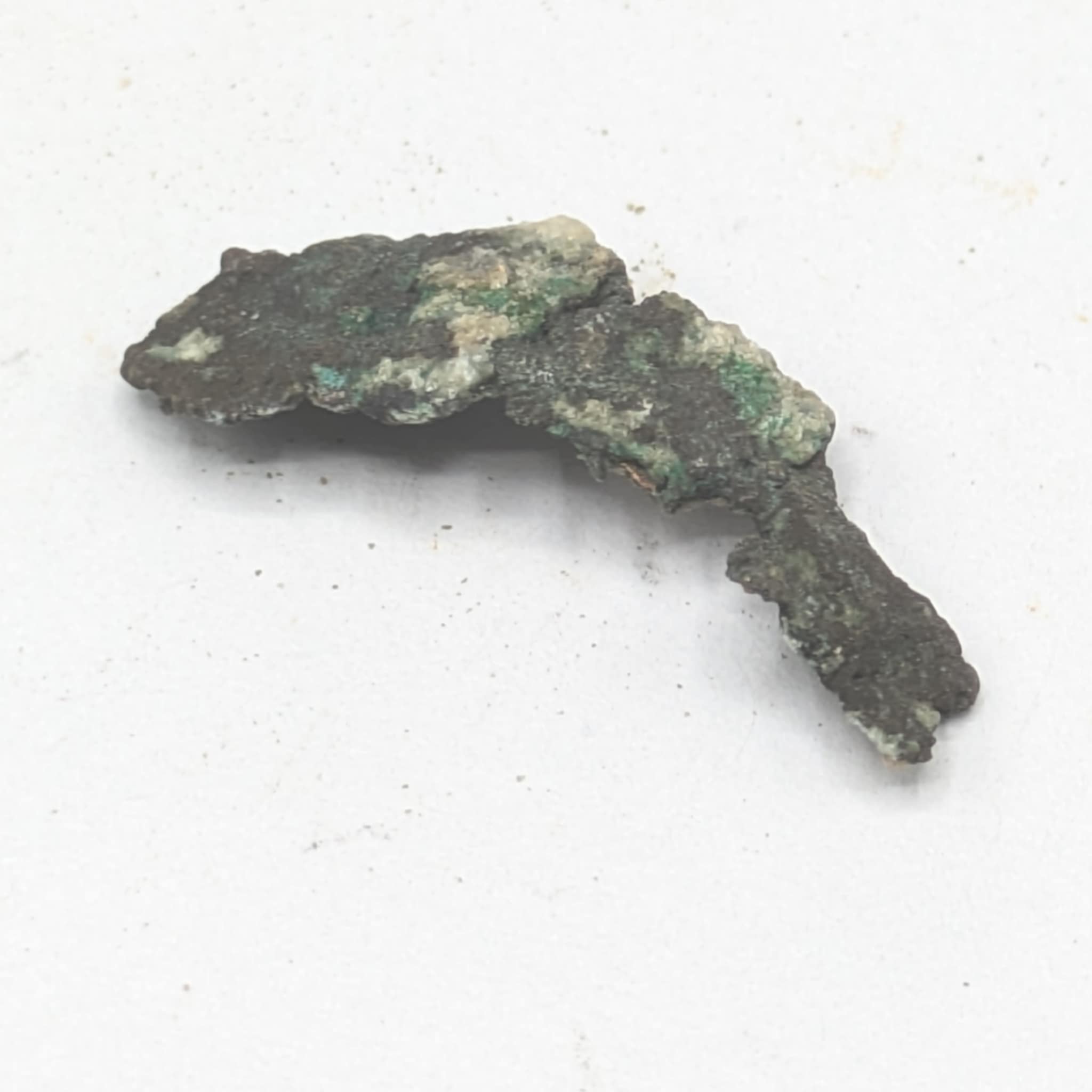 Cuivre natif & Cuprite, Clue de Roua, Daluis, Alpes-Maritimes.