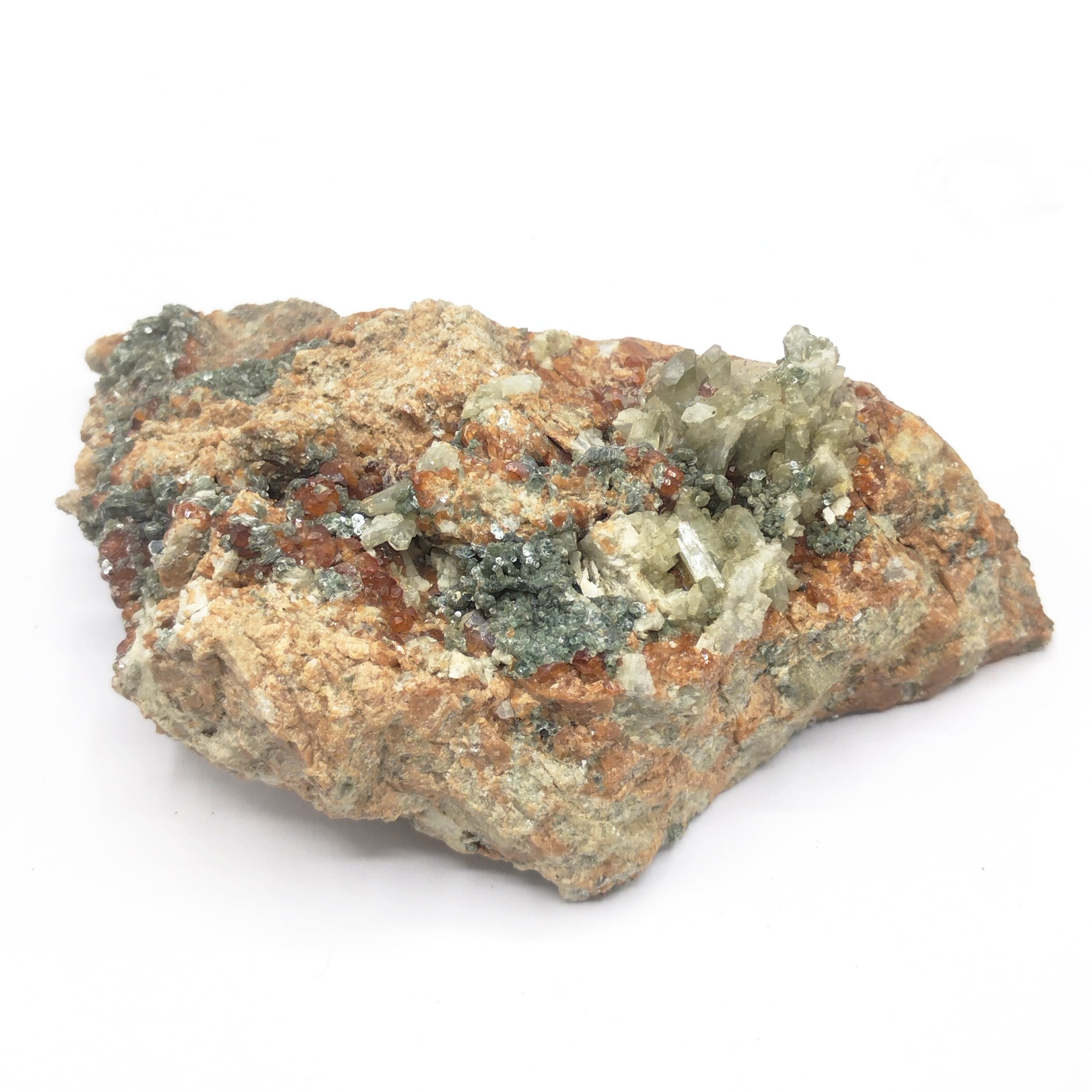 Diopside, Grenat & Chlinoclore, Val d’Ala, Piedmont, Italie.