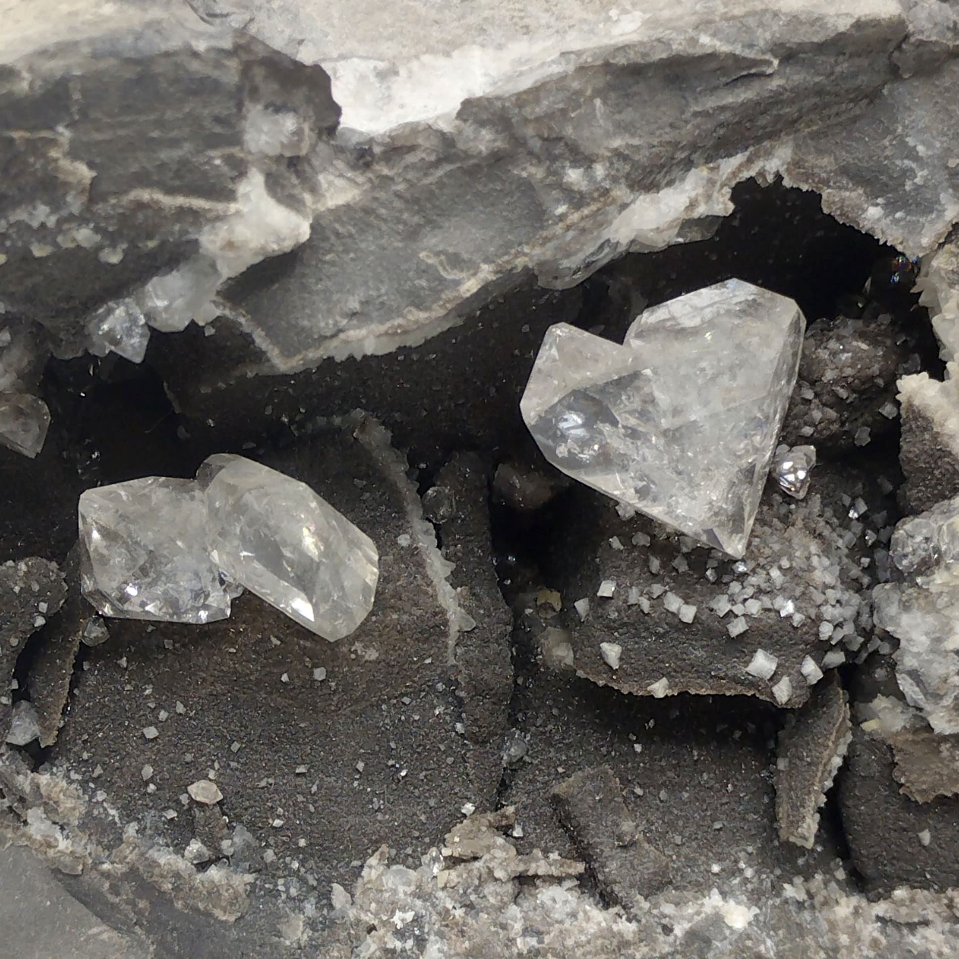 Quartz diamant (Septaria), Lagier, Rémuzat, Drôme.