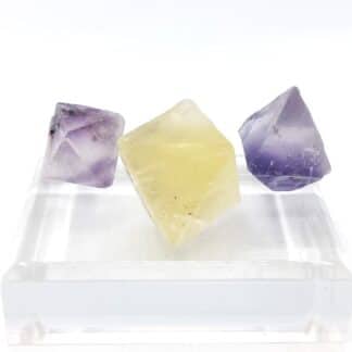 Fluorite (octaèdres de clivage), provenance à définir.