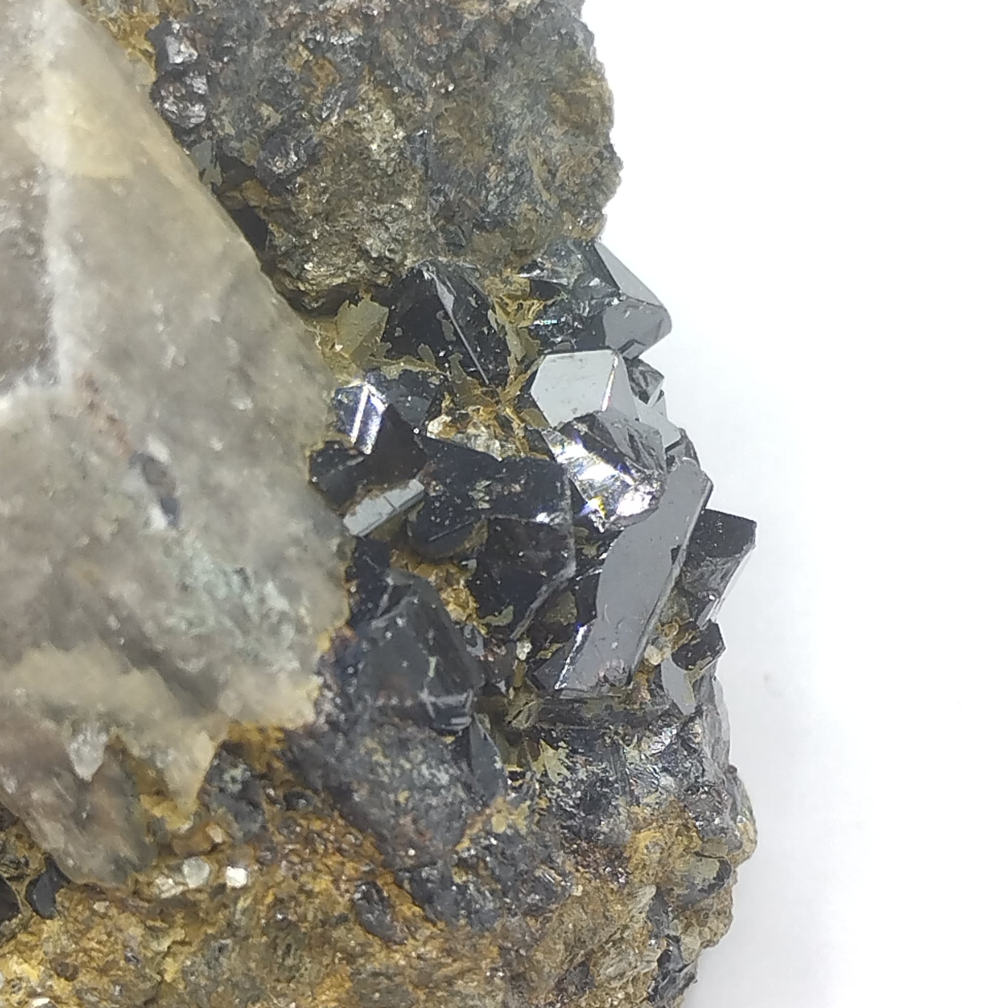 Cassitérite, Chlorite & Quartz, Mine du Mont Lyell, Tasmanie.