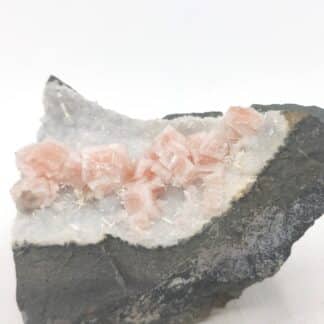 Chabazite, Carrière de Malad, Maharashtra, Inde.