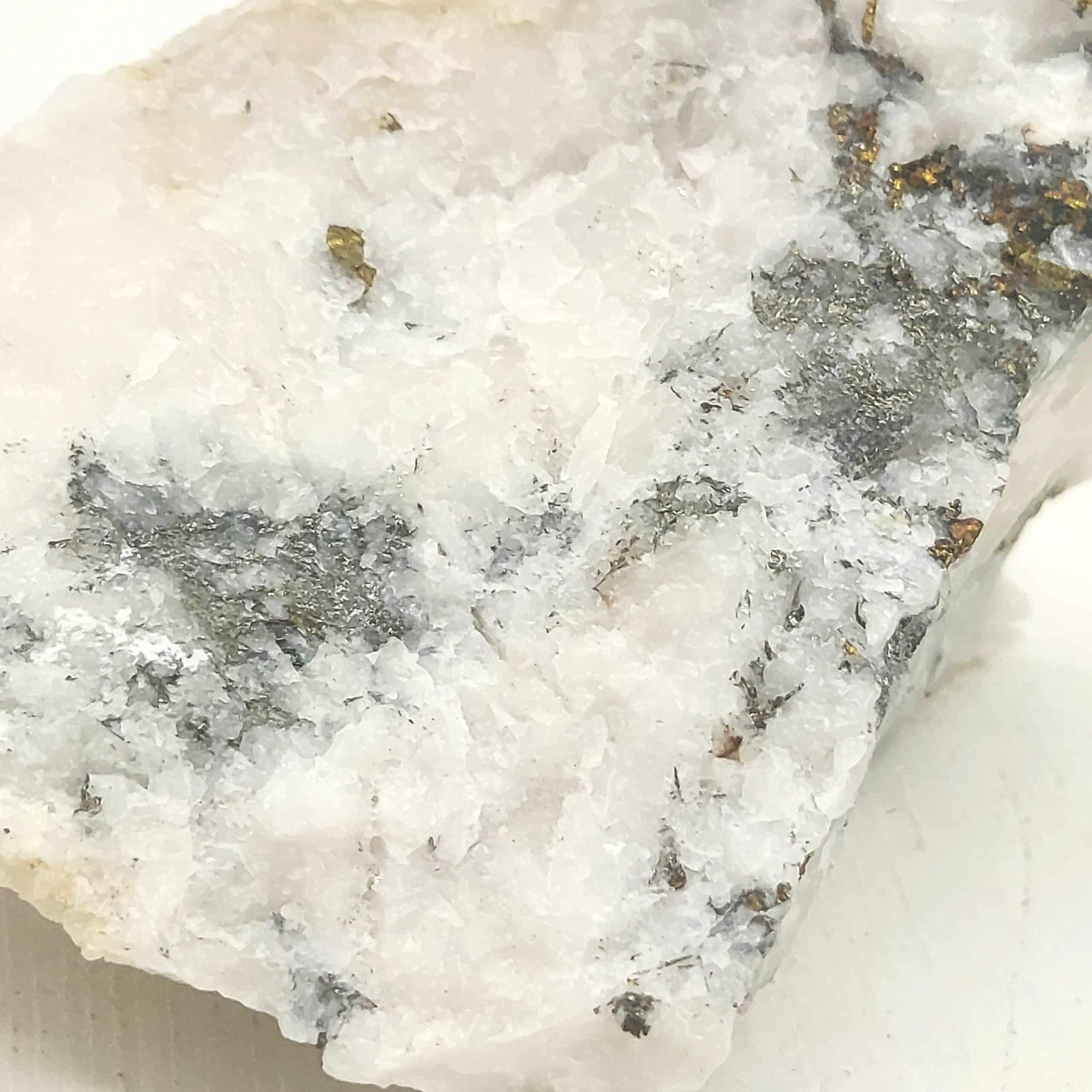 Friedrichite, Chalcopyrite, Quartz, Les Montées Pélissier, Haute-Savoie.