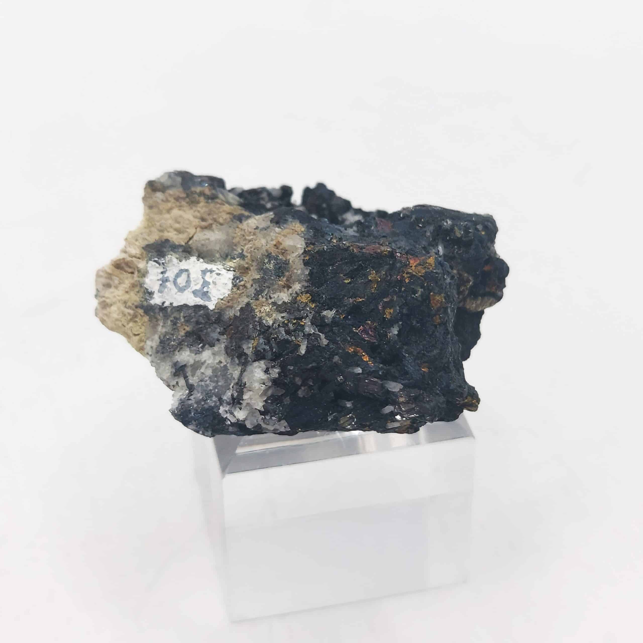 Bismuthinite, Chalcopyrite, Fowey Consols de Cornouailles, Royaume-Uni.