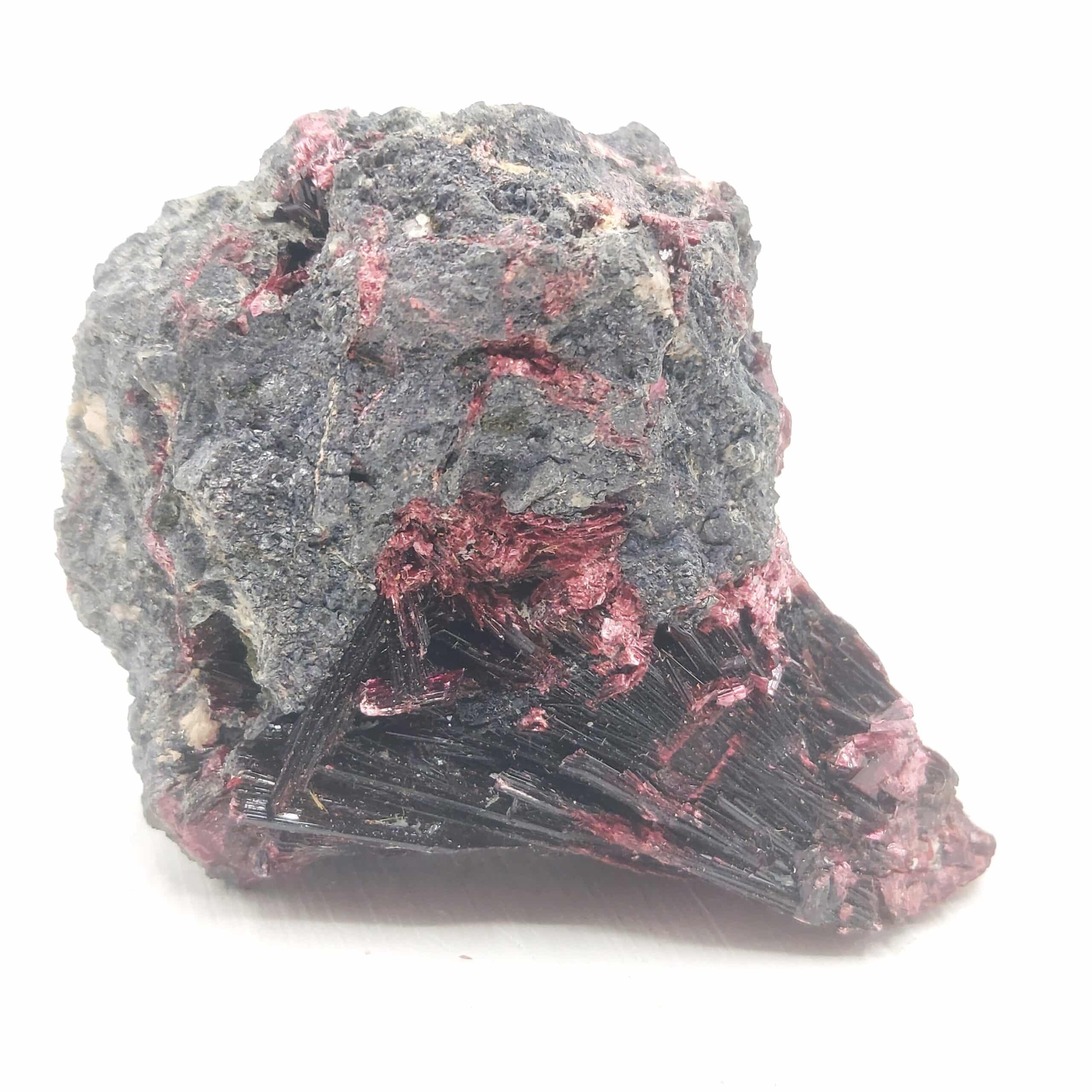 Erythrite, Mine de Bou Azzer, Ouarzazate, Maroc.