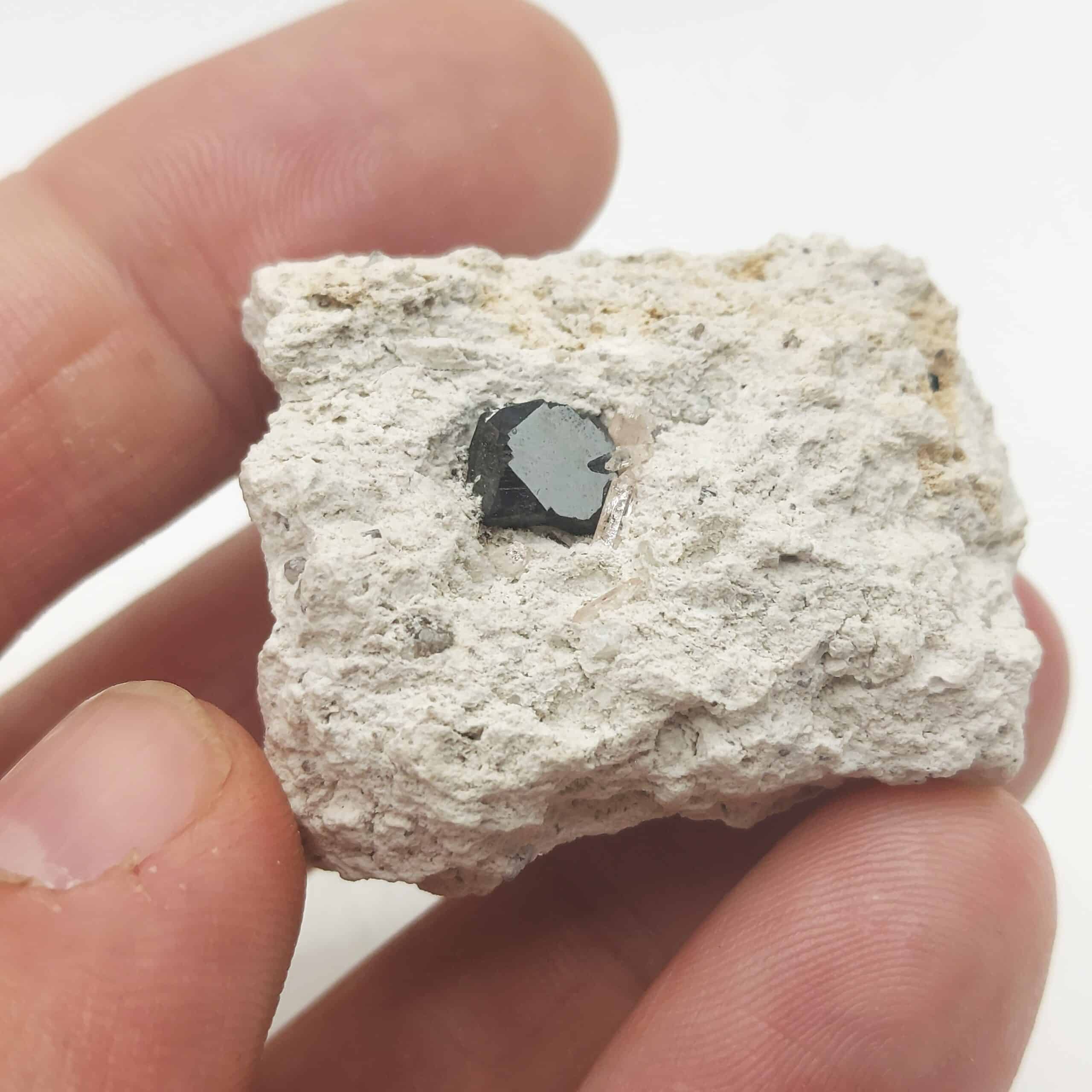 Bixbyite, Thomas Range, comté de Juab, Utah, États-Unis.
