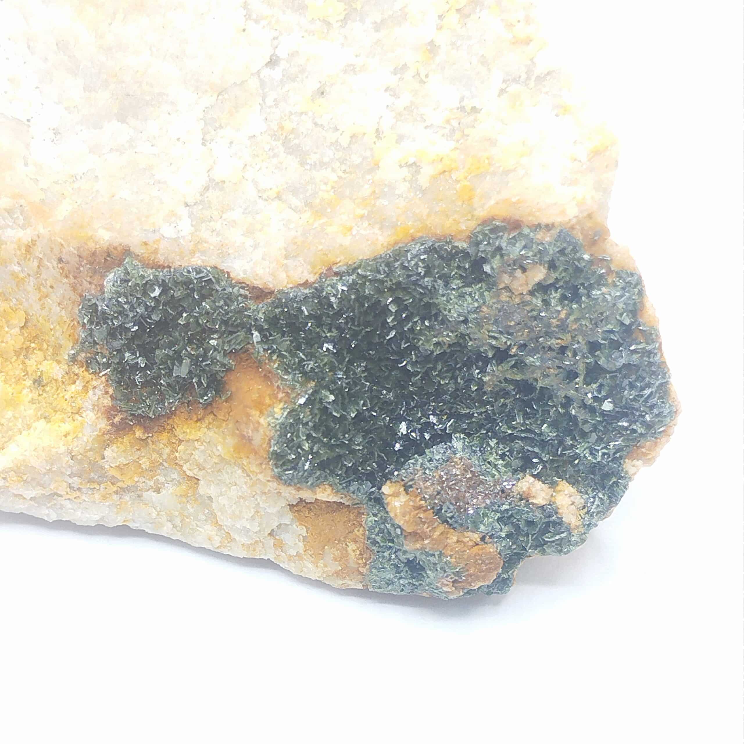Olivénite, Mine de La Garonne, Le Pradet, Var.