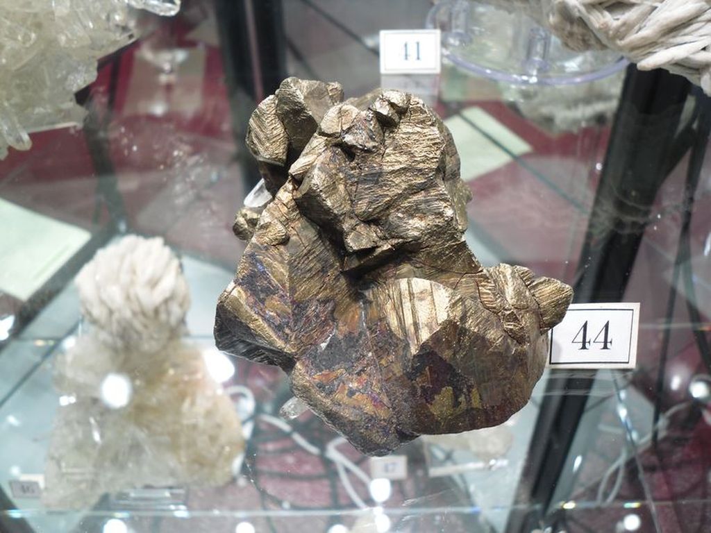 Chalcopyrite de La Gardette, Bourg d'Oisans, Isère.