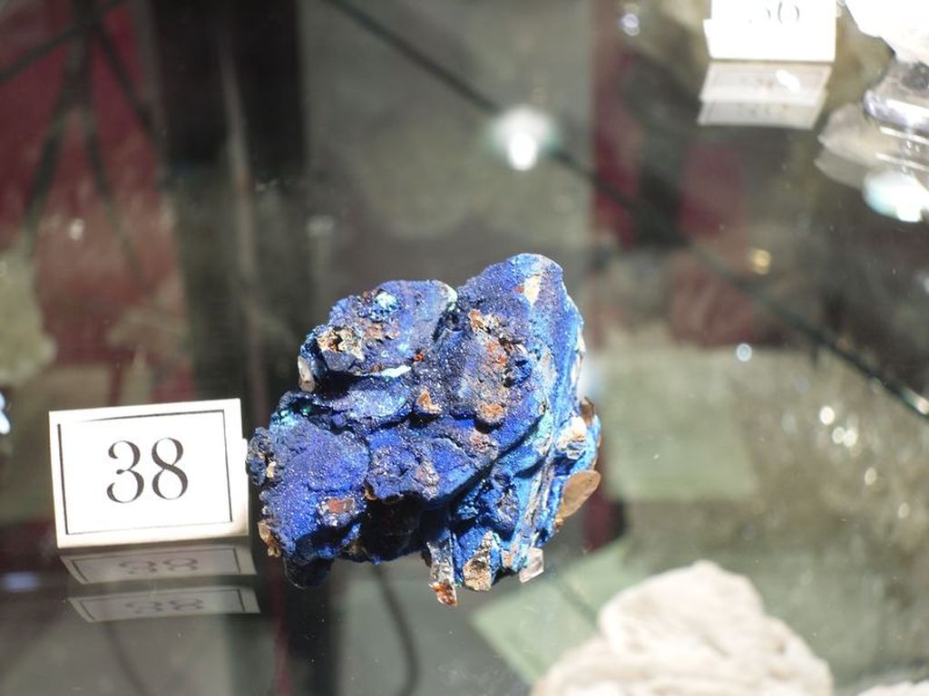 Azurite sur tétraédrite de la mine de La Gardette.